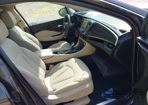 2017 Buick Envision Essence z USA, uszkodzony, nr VIN LRBFXBSA5HD178738